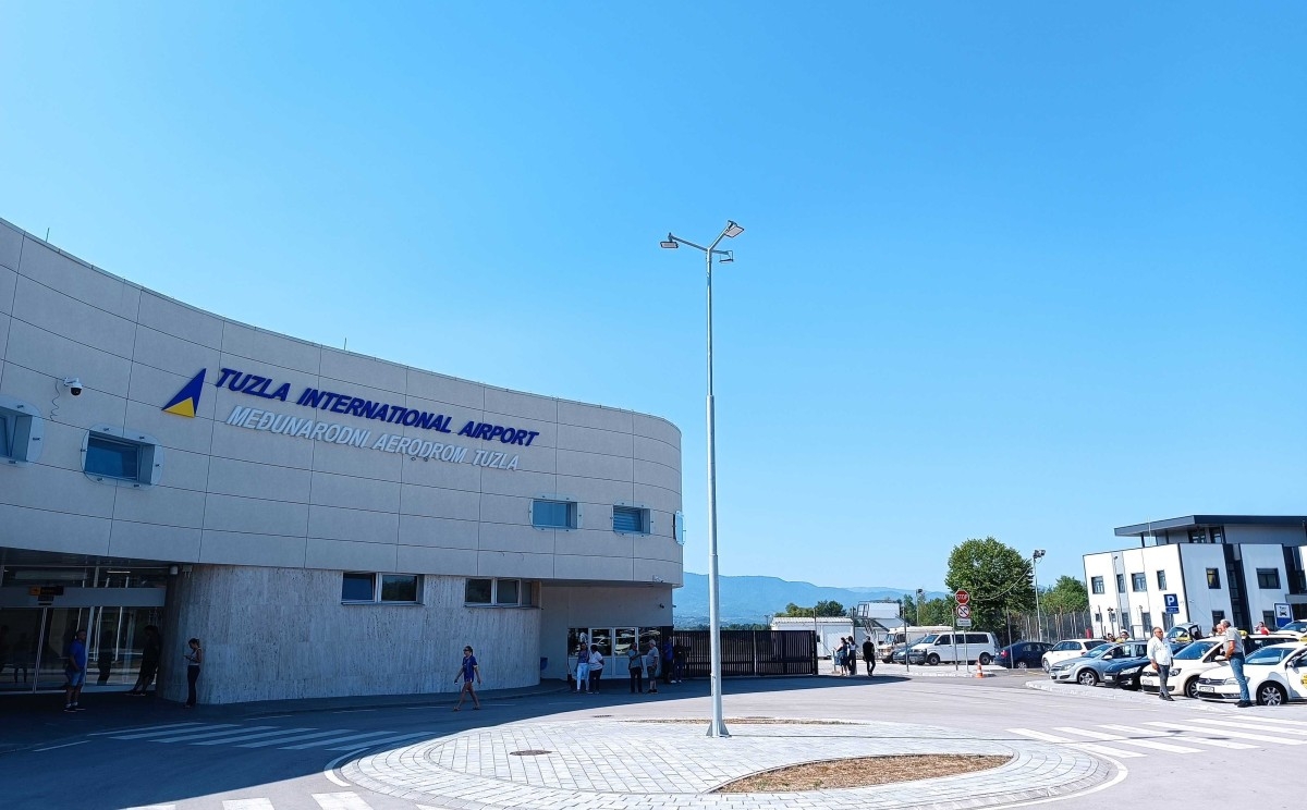Međunarodni aerodrom Tuzla u 2025. godini opslužio 338.481 putnika, rast od 63,5 posto