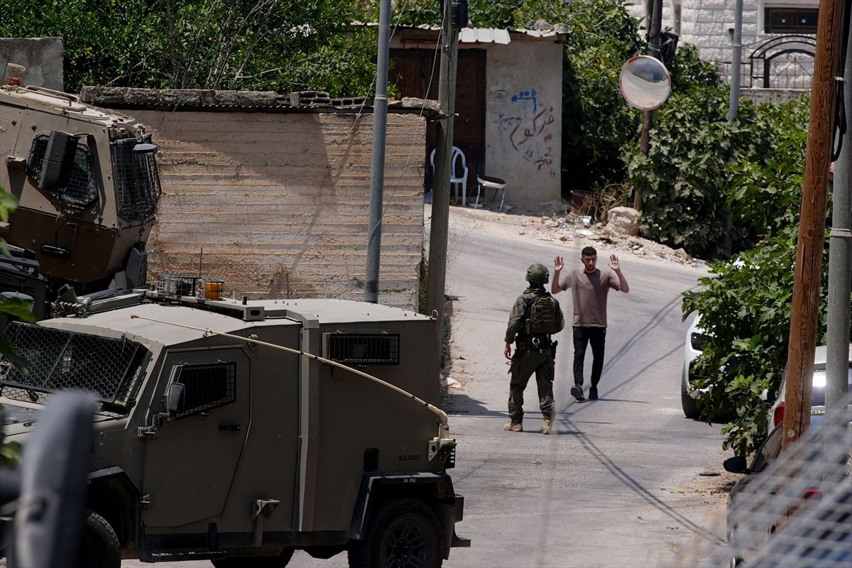 Izraelska vojska uhapsila najmanje 48 Palestinaca na Zapadnoj obali, osam osoba povrijeđeno u napadu doseljenika