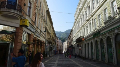 Arije s balkona odgođene za srijedu: Štrosmajerova ulica postaje koncertna scena pod otvorenim nebom