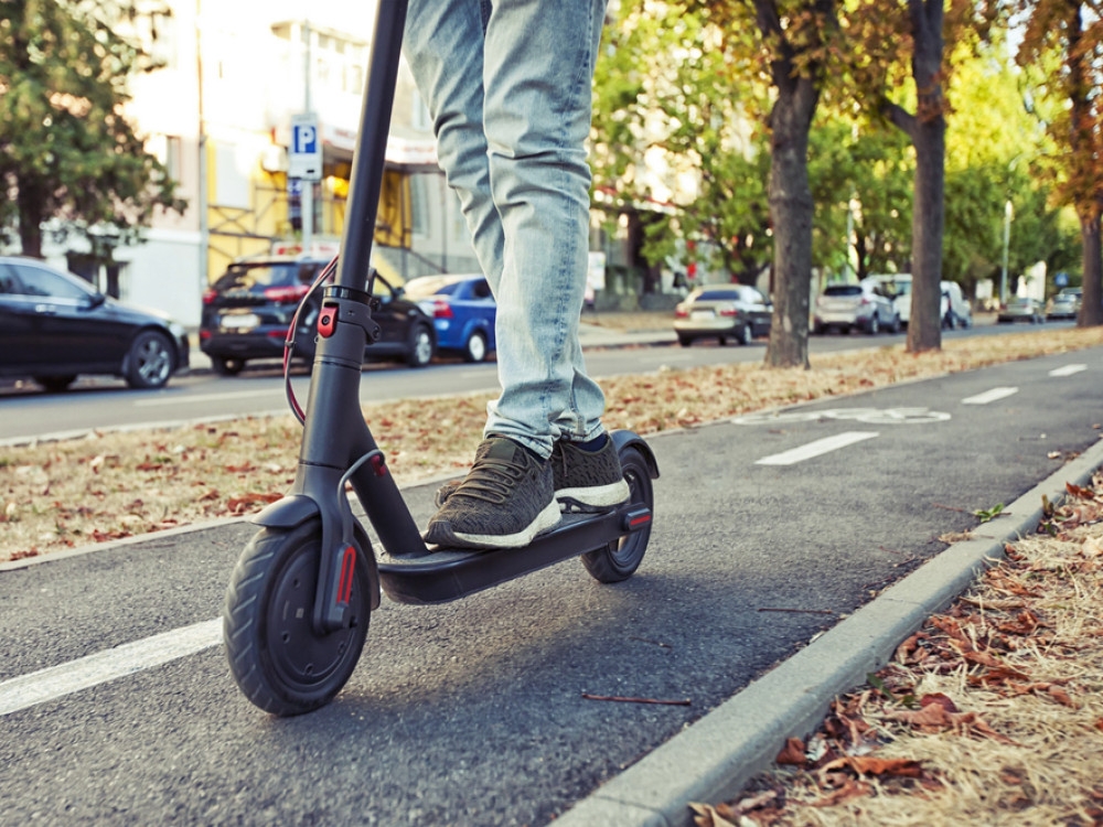 BiH prvi put uvodi pravila za električne romobile - 5 vijesti za danas