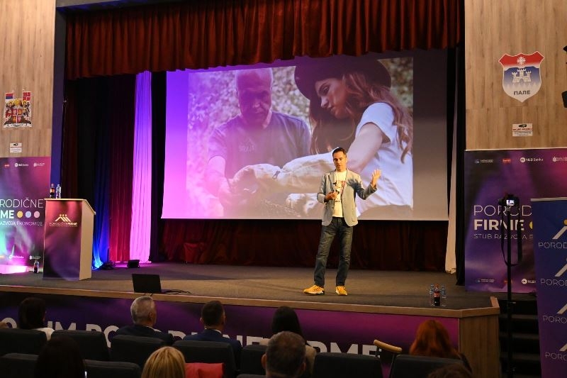 U Palama održan poslovni forum „Porodične firme – stub razvoja ekonomije“