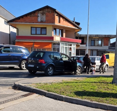 Cazin: Udes na Maloj Lisi kod Gazproma, saobraćaj otežan