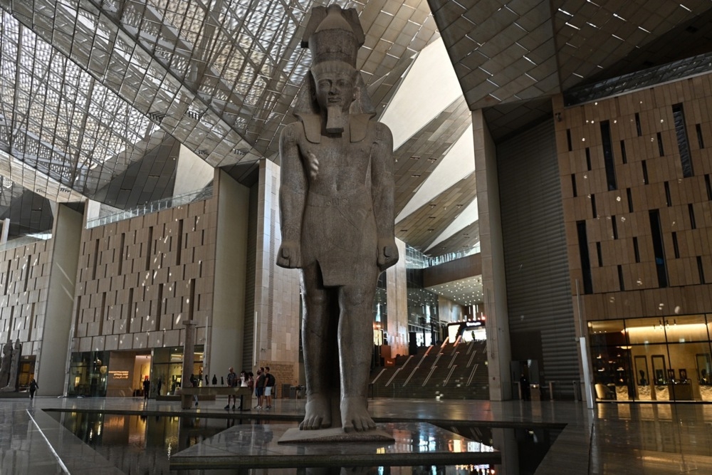 ARHEOLOŠKO ČUDO Spojene dvije polovine statue Ramzesa II poslije 94 godine traganja, kolos težak 40 tona