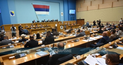 NS RS razmotrila zakone o skraćenju pripravničkog staža, sjednica se nastavlja u srijedu