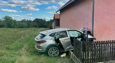Тешка саобраћајна несрећа код Бијељине: Једна особа погинула