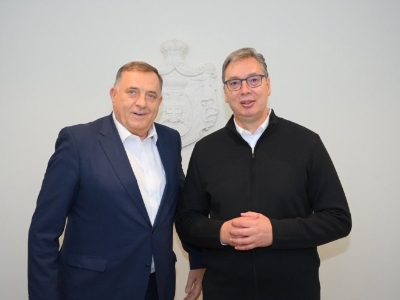 Vučić sa Dodikom: Hvala za sve ove godine što smo se borili za Srbiju i Srpsku (VIDEO)
