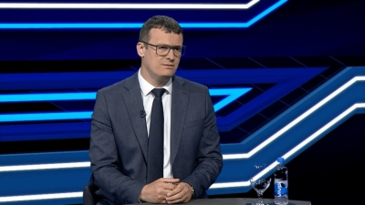 “Donošenje odluka vratiti u institucije sistema, ne u kafane”