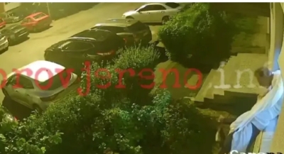 Filmski pokušaj pljačke u Banjaluci: Lopov se zapetljao u zavjesu, sa vlasnikom ispao kroz prozor VIDEO
