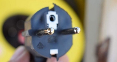 Ova tri kuhinjska aparata nikada ne trebaju biti spojena na produžni kabel: Tako najčešće izbijaju požari!