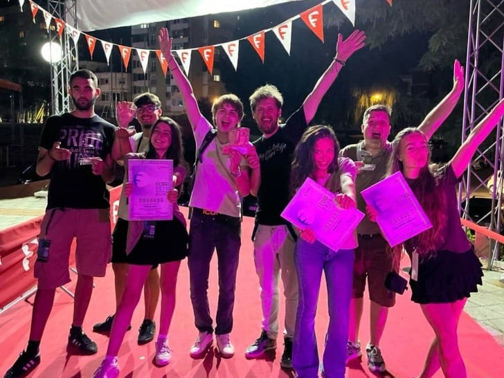 "Transsibirska željeznica" Pozorišta mladih "Dis" najbolja predstava u na festivalu "Fedra" u Bugojnu