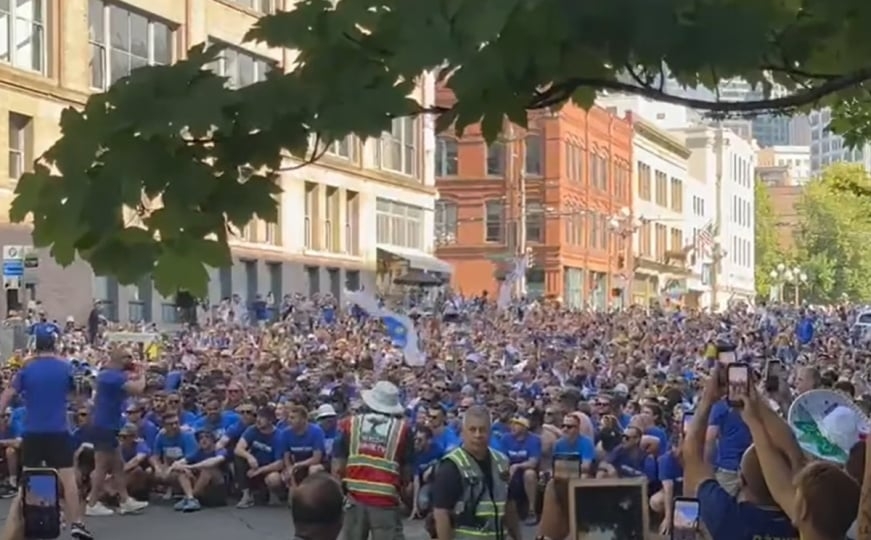 Navijači BiH pomjeraju granice: BH Fanaticosi u Seattleu imali performans za pamćenje