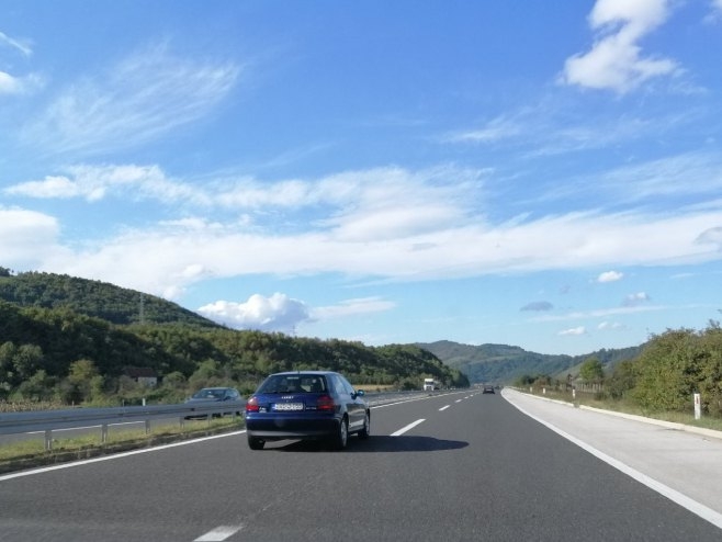 Saobraćaj se jutros odvija nesmetano; Vozači da obrate pažnju na đake