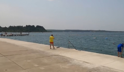 Zatvorena plaža u Portorožu zbog izlivanja goriva u morebog izlivanja goriva u more zatvorena plaža u Portorožu