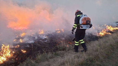 Žena (71) ložila vatru u dvorištu i zapalila planinu Ljubušu, požar se proširio u dvije općine