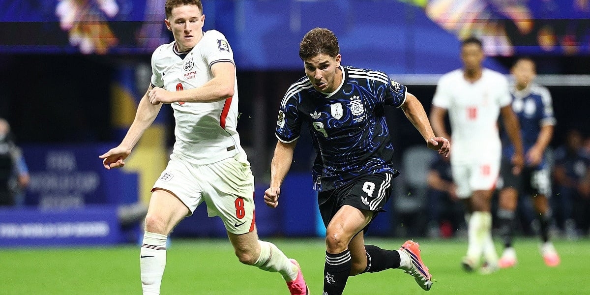 ESPN tvrdi: Julian Alvarez spreman na bojkot kako bi izgurao transfer u Barcelonu