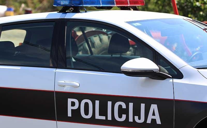 Sedam saobraćajnih nesreća u TK: U Gradačcu teško povrijeđen 72-godišnji vozač mopeda