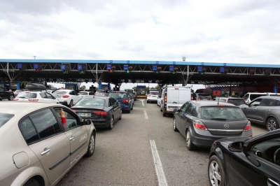 Gužve ne jenjavaju: Kolone na više graničnih prelaza