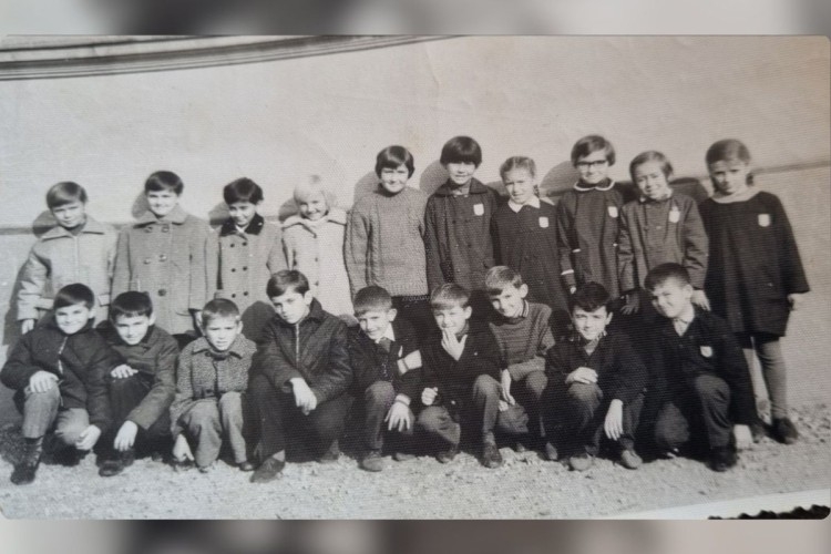 Banjaluka: Nakon 60 godina od upisa u školu okupili se đaci I-b (FOTO)