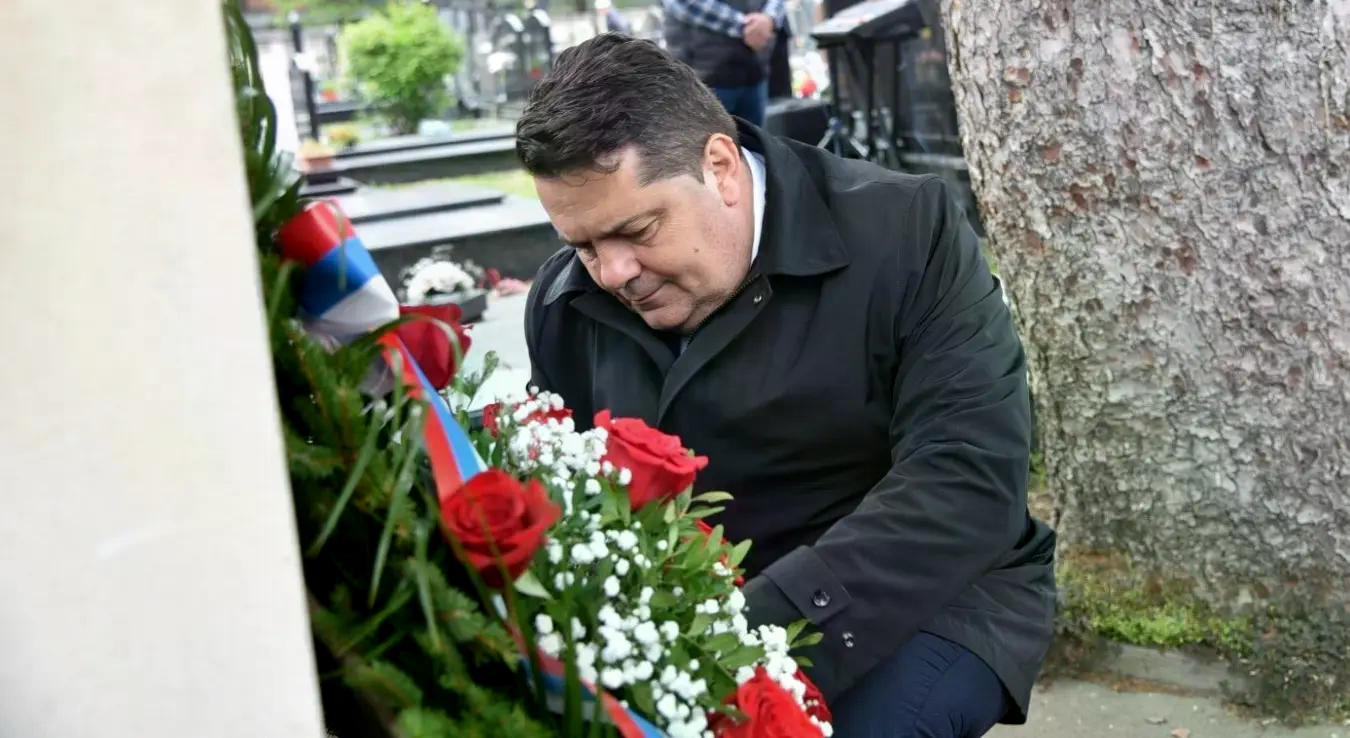 Положени вијенци на Спомен-обиљежје жртвама велеиздајничког процеса