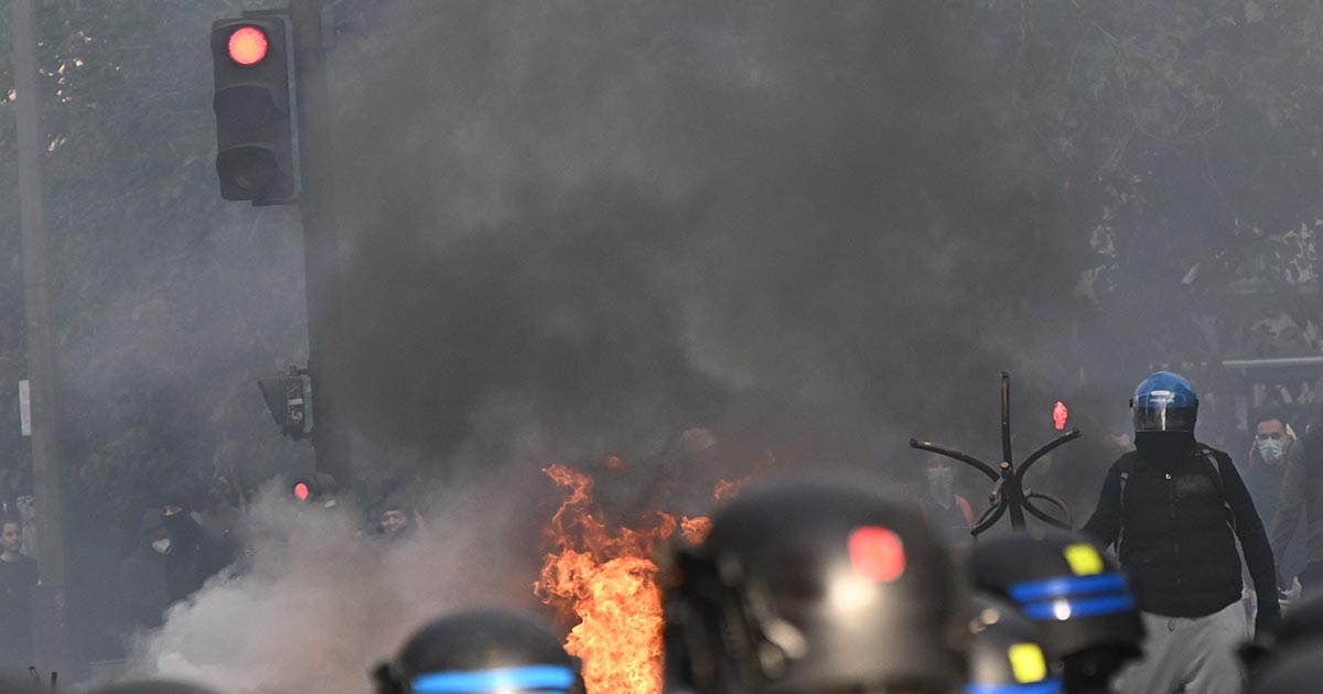 Demonstrantu otkinuta šaka na protestu u Francuskoj
