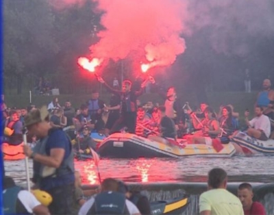 Bihać u znaku Une i muzike: Hiljade posjetilaca uživale uz Tonija Cetinskog i spektakularan doček učesnika regate