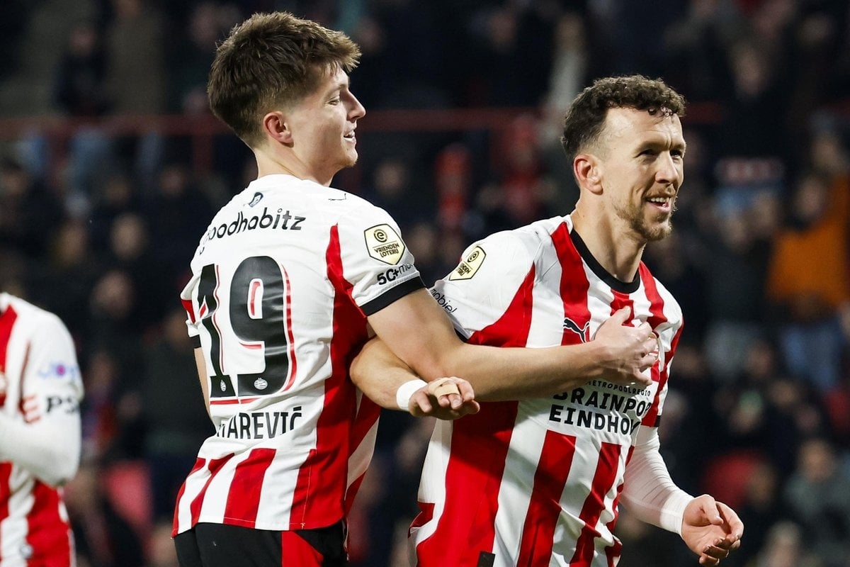 PSV na balkanski pogon do pobjede - Važne uloge imali Bajraktarević, Perišić i Kostić