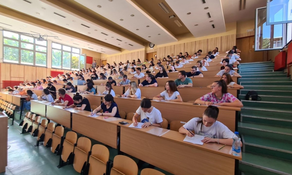 Vlada Srpske odlučila: Utvrđeno kolike će biti školarine na fakultetima