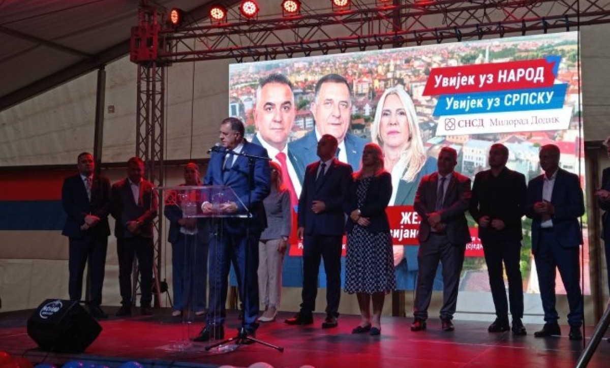 Dodik u Tesliću: SNSD uvijek uz svoj narod, jaki lideri znaju kako da se bore za Srpsku FOTO