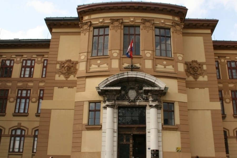 ČUVAO DJEVOJČICU (7), PA JE ZLOSTAVLJAO: Riječanin (63) osuđen na 14 GODINA zatvora