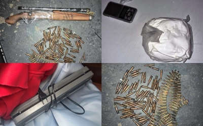 Akcija policije u Tuzli: Oduzeto gotovo kilogram droge, puška i municija, uhapšen 30-godišnji Tuzlak