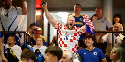 Navijač u dresu Hrvatske oduševljeno proslavio gol Jove Lukića protiv Kanade
