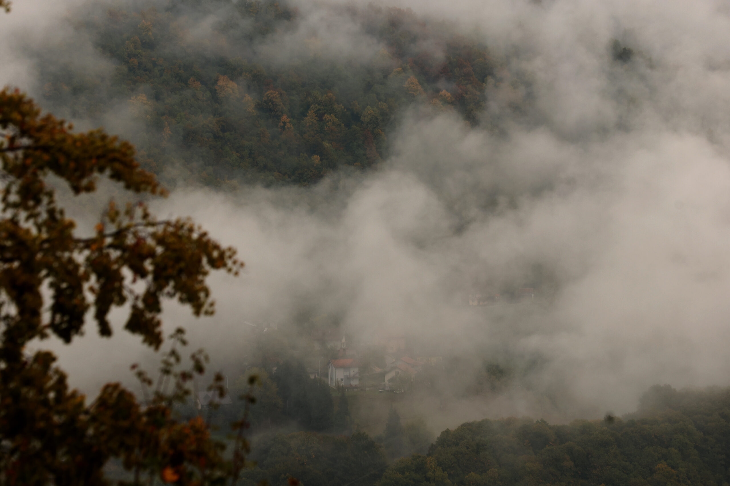 (FOTO) VEČERAS POČINJE Meteorolozi upozoravaju na neobičan scenario u aprilu, evo ŠTA SE SPREMA