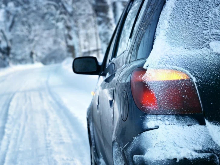 Spremite auto za zimu: Sitni propusti mogu pokvariti put!