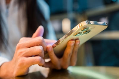 Hakeri šire špijunski virus među korisnicima iPhonea: Dovoljan je samo "skrol" na omiljenoj stranici