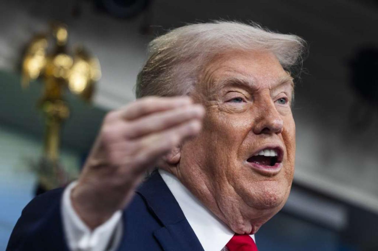 Donald Trump ponovno zaprijetio: Iranu sat otkucava!