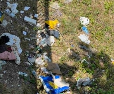 Građani Ciglana u strahu od zaraze: Smeće se gomila, a Općina problem ne rješava