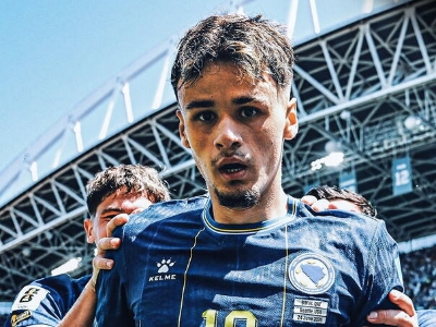 Chelsea krenuo po Alajbegovića, Italijani i dalje ne odustaju