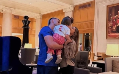 Demirović objavio emotivni susret sa suprugom i kćerkom u Torontu