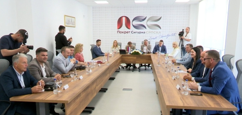 Na Trgu Krajine od ponedjeljka brojčanik o zaduženjima Srpske