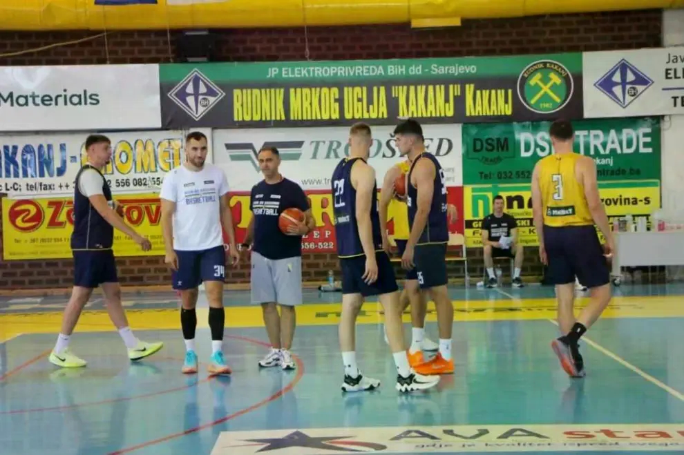 Košarkaši BiH put u Beograd čekaju u Kaknju