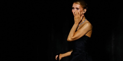 Celine Dion nije mogla zaustaviti suze na prvom koncertu u Parizu nakon šest godina pauze