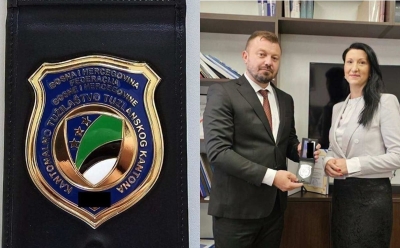 Po prvi put: Tužioci u Tuzlanskom kantonu dobili službene legitimacije i značke