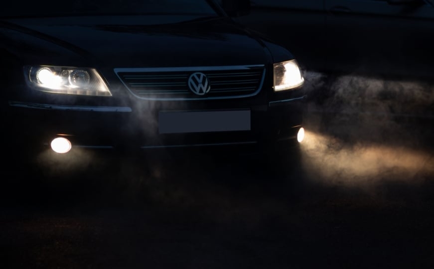 Maglenke na automobilu: Kada ih treba koristiti, a kada mogu biti opasne