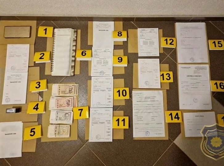 Uhapšena ljekarka u Vitezu: Pacijente pregledala u kući, nalaze i recepte ovjeravala pečatom Doma zdravlja