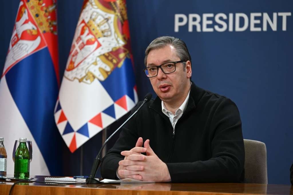 VUČIĆ KREĆE PO NOVI MANDAT: SNS ga jednoglasno kandidovao za premijera Srbije