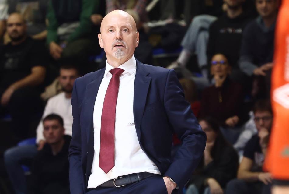 Crvena zvezda izgubila od Zlatibora uz tuču igrača: Obradović oštro osudio dešavanja