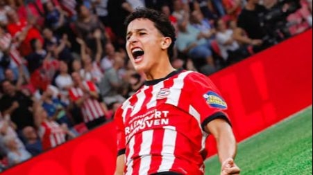 PSV ostvario sigurnu pobjedu, Esmir Bajraktarević odigrao prvo poluvrijeme