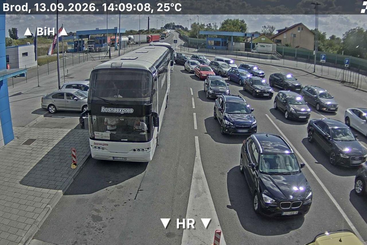 Duga zadržavanja vozila na više graničnih prelaza, pogledajte stanje na cestama