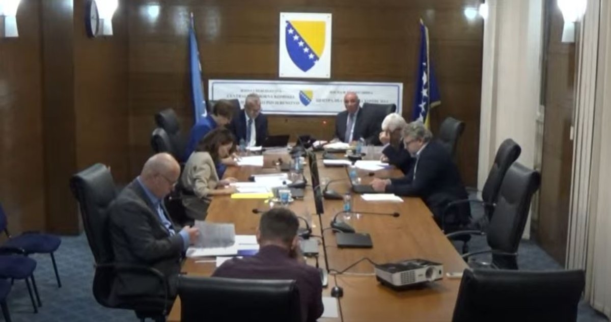 „OPASNE I NEISTINITE TVRDNJE O UZIMANJU MITA“ CIK BiH reagovao na Jarićeve tvrdnji o izboru najpovoljnijeg ponuđača za nove tehnologije