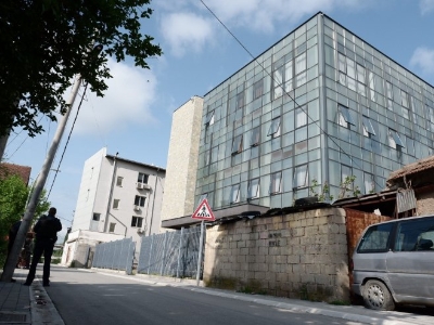 Priština porušila garaže u sjevernom dijelu Kosovske Mitrovici čiji su vlasnici Srbi